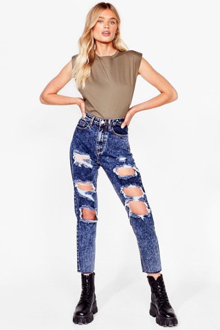 Distressed Boyfriend Jeans